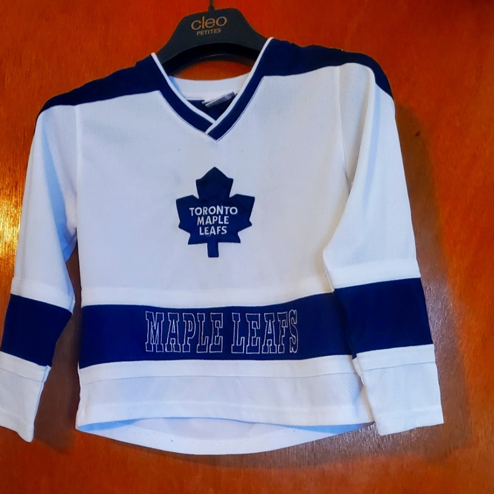 Toronto Maple Leaf Hockey Shirt, Kid's size 6x